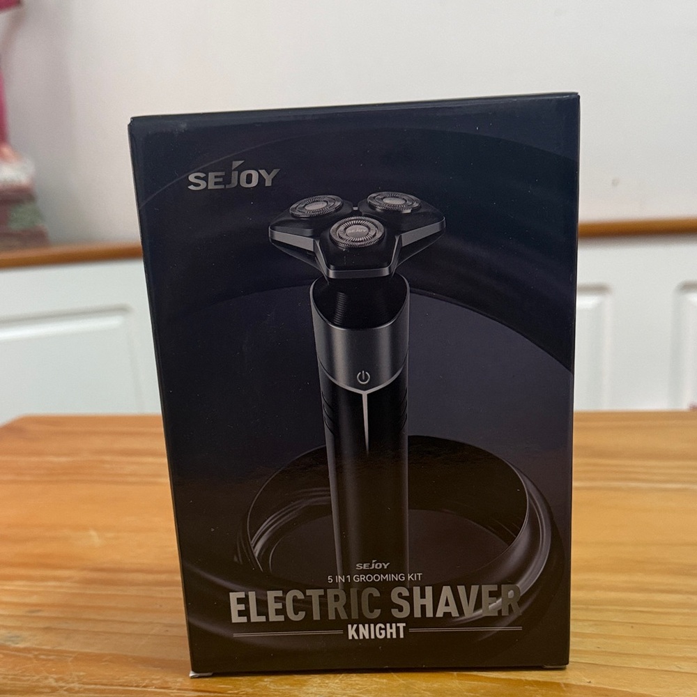 SEJOY Electric Shaver 5-in-1 Grooming Kit
